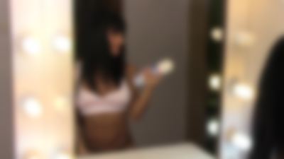 Kendra Mills - Escort Girl from Naperville Illinois