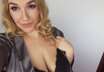 Rynna Psyren - Escort Girl from Augusta Georgia