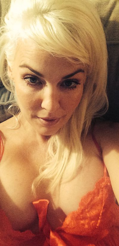 Debbie Wiliams - Escort Girl from Oakland California